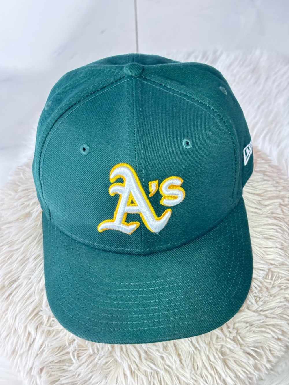 New Era Oakland Athletics A's 59fifty Dark Green Cap with Yellow & White Logo - Picture 2 of 14